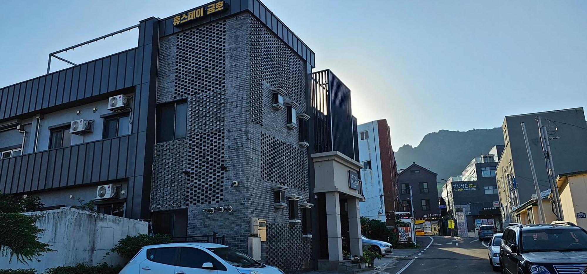 Hotel Huestay-Keumho Seogwipo Exterior photo
